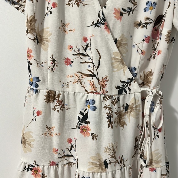 Floral Wrap Dress - Picture 2 of 3